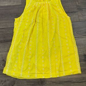 LOFT Women's Yellow Eyelet Sleeveless Blouse Small‎ Summer Casual